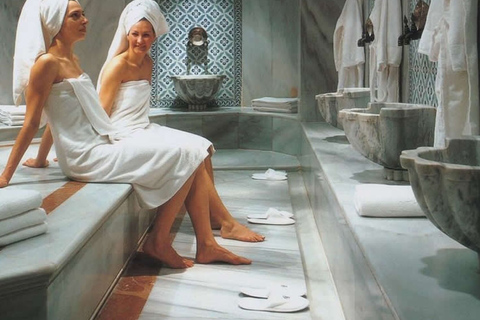 Neben dem traditionellen Komfort des türkischen Bades &amp; SpaSide Der traditionelle Komfort eines türkischen Bades &amp; Spas