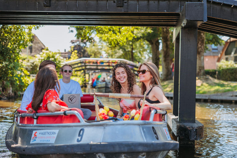 From Amsterdam: Giethoorn Day Trip with Self-Drive Boat Tour
