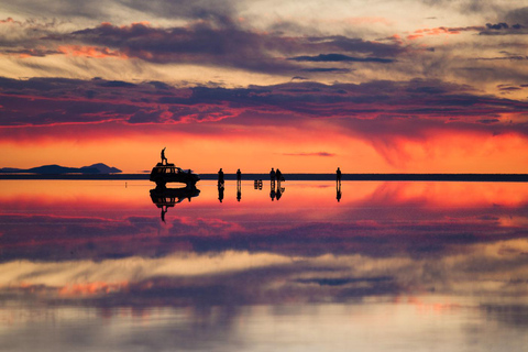 Salines d&#039;Uyuni + coucher de soleil et nuit des étoiles | Privé