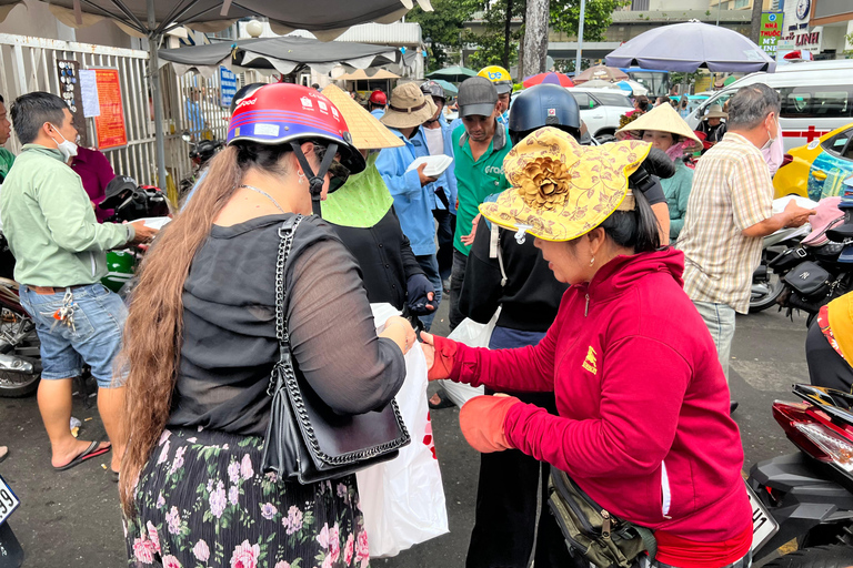 Privétour met kookles en vrouwelijke gids in Ho Chi Minh