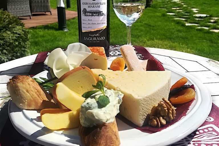 Kutaisi: 8-Day Private Group Tour with Accommodation