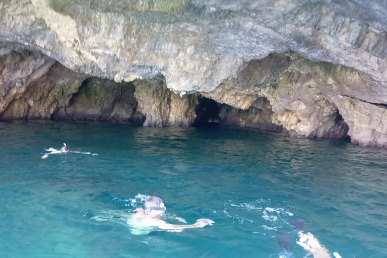 Syracuse: Snorkeling Excursions by Sailboat to Plemmirio Syracuse: Snorkeling Excursions by Sailboat at Plemmirio