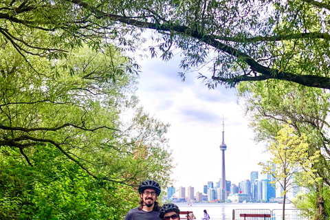 Toronto Islands: Sunrise Breakfast Bicycle Tour