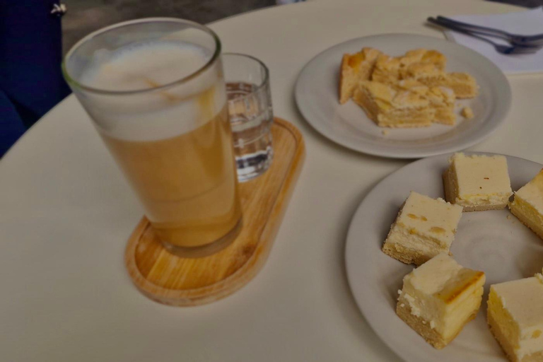 Nuremberg: Guided Café Tour with Food Samples