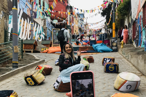 Santiago: Valparaiso + Viña del Mar Classic Guided Tour of Heritage Richness Santiago: Valparaíso + Viña del Mar Classic Guided Tour - Rich Heritage
