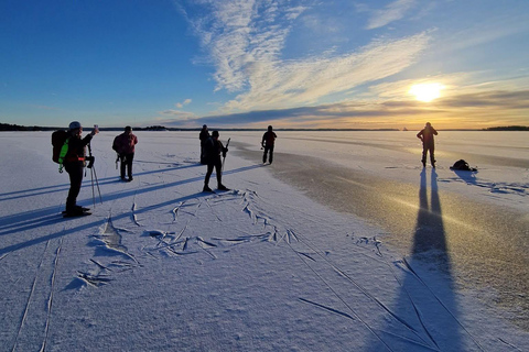 Levi: Guided Ice Skating Tour with Campfire Snack