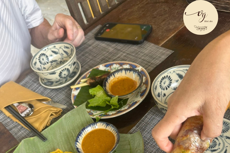 Hoi An Cooking Class with Organic Farm & Local Market