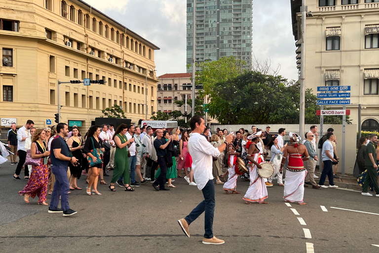 Discover the Best of Colombo City with a private Car Tour