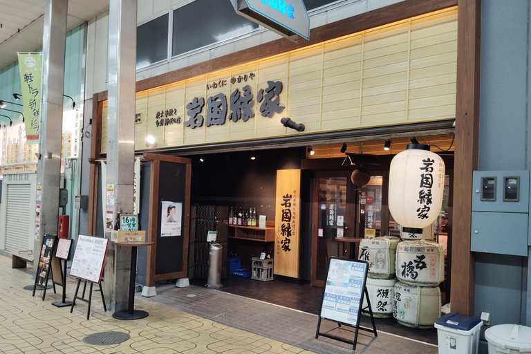 Iwakuni: Food and Drink Tour with Local Guide