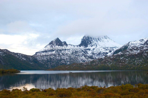 Hobart: Cradle Mountain & Wineglass Bay 2-Day Tour