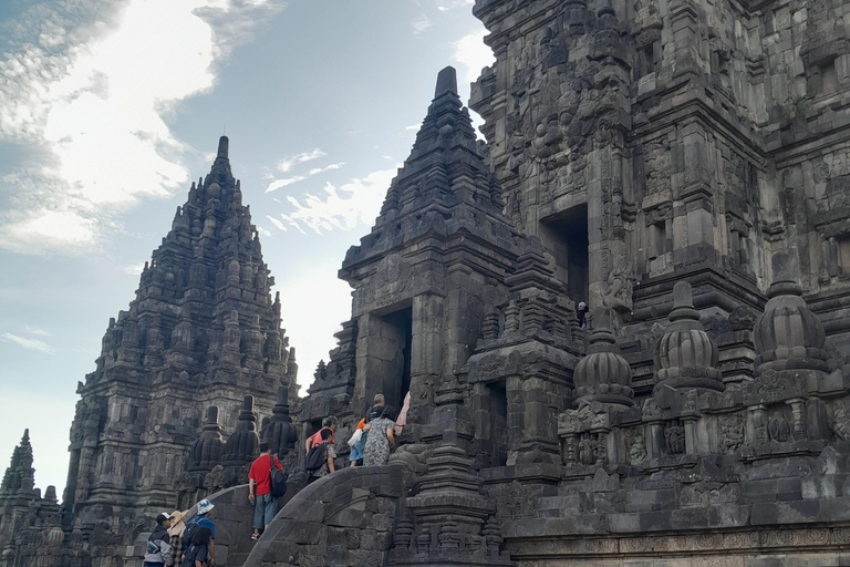 Yogyakarta: Prambanan Temple, Pindul Cave & Sunset Tour