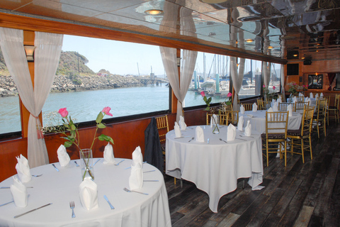 San Francisco: Empress Yacht New Year&#039;s Eve Party Cruise