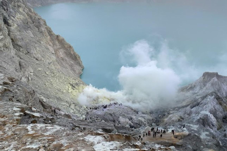 Desde Yogyakarta: Excursión de 3 días al Monte Bromo, Ijen y alojamiento