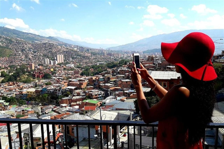 Medellin: Pablo Escobar Tour and Comuna 13