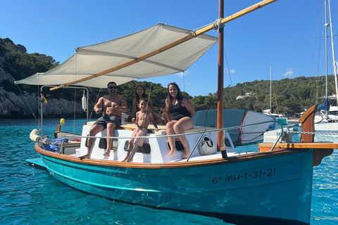 Menorca: Private Boat Ride through the Southern Coves from Cala Galdana