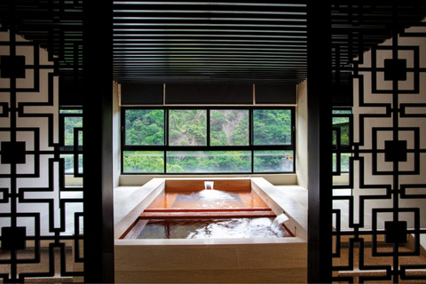 Taipei: Wulai Hot Spring, Waterfall, Cable Car & Old Street Join-in Tour (with Public Hot Spring Bath)