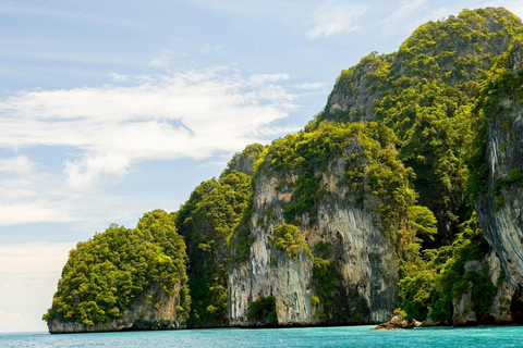 Phuket: Phi Phi Islands Day Trip with Meals & Transfer