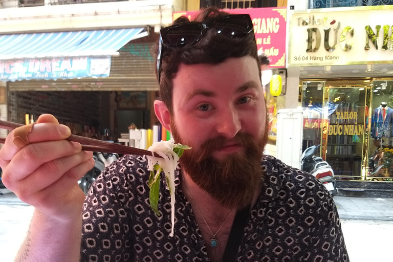 Hanoi: Small-group Street Food and Walking Tour