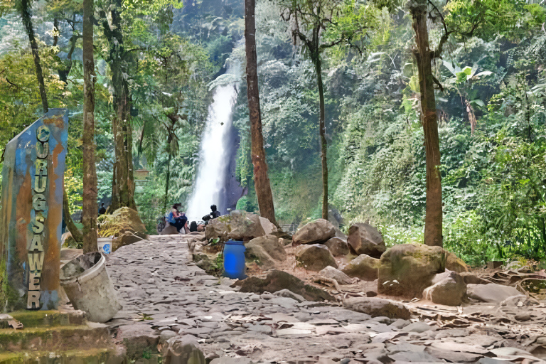 Jakarta Tour : Situ Gunung Waterfall & Suspension Bridge