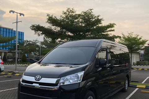 Jakarta: Airport Transfer with Local Guide Soekarno Hatta Airport to Jakarta City Center (Only Driver)