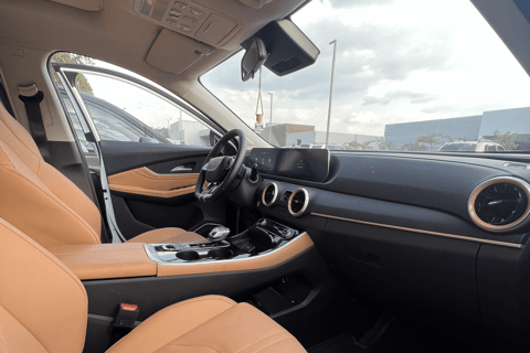 Kigali INTL Airport: Luxury Roundtrip Transfer Service 2024 Luxury Car SUV