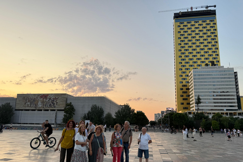 地拉那：地拉那和国家考古博物馆徒步导览