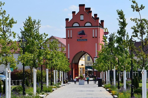 Berlin: Private Luxury Shopping Tour