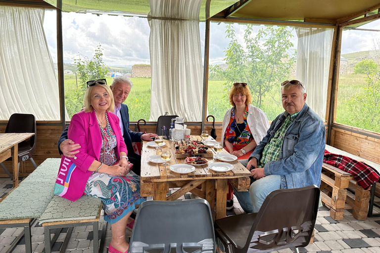 Yerevan: Lake Sevan Gourmet Day Trip with Tastings and Lunch