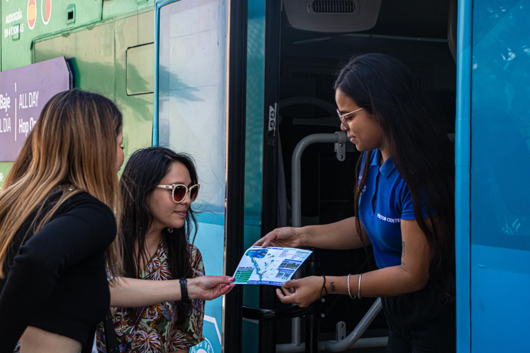 Hop on - Hop Bus in Miraflores