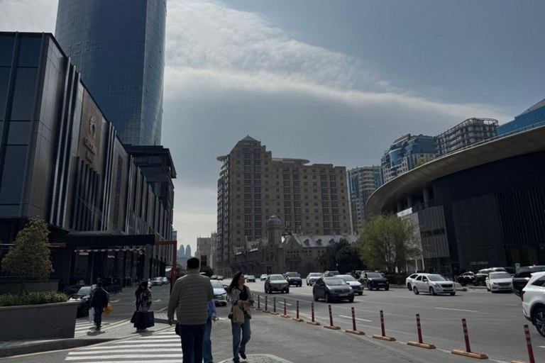 Modern Baku: Architecture & Urban Transformation Tour