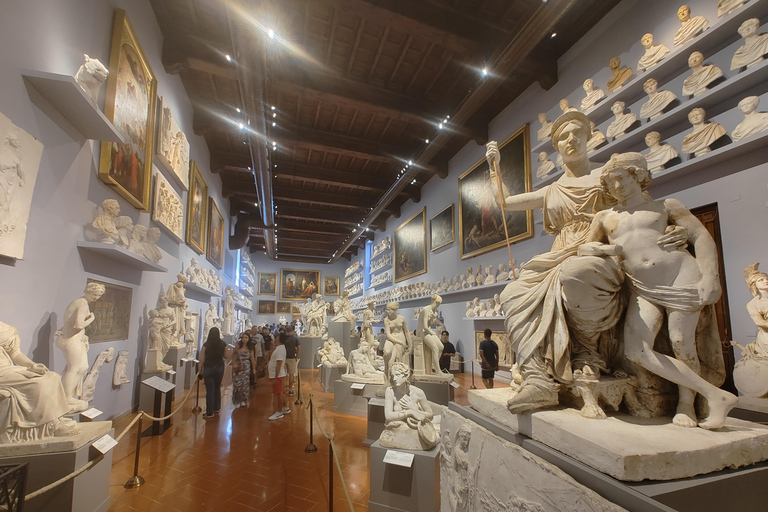 Florence: Accademia Gallery and Michelangelo’s David TourSmall Group Tour with Priority Line Ticket