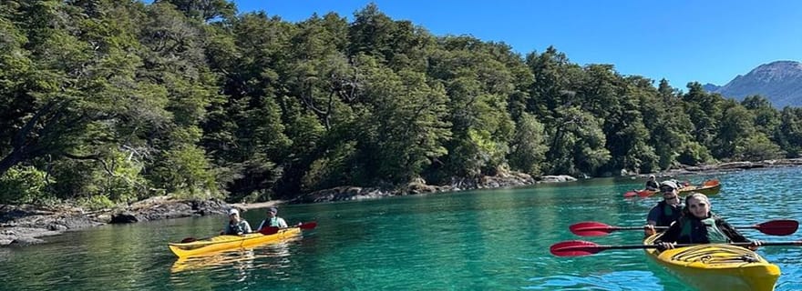 Villa la Angostura : excursion d'une demi-journée en kayak avec pique-nique