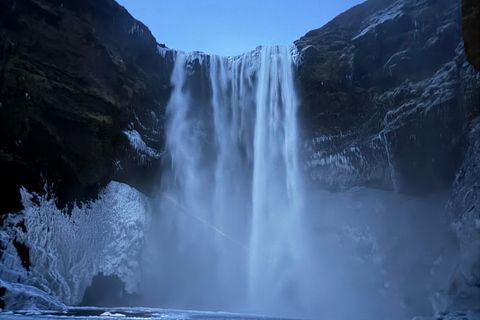 South Shore Adventure by 4x4 in Spanish with Professional Photos Iceland's South Shore in a 4x4 in Spanish with Professional Photos