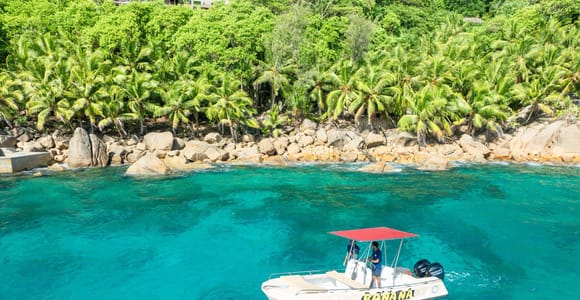Mahé: Guided Snorkeling Tour with Scenic West Coast Cruise