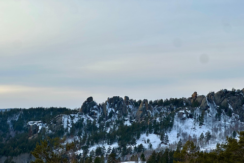 Aglag Temple: Hike to Garid Peak and rocky outcrops
