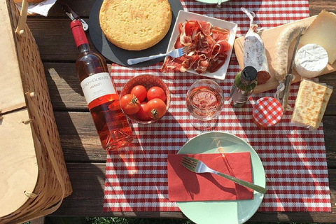 From Barcelona: 3 wineries with hotel pick-up and Lunch From Barcelona: Wine and Cava Tour with Tastings and Lunch