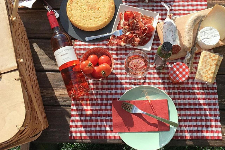 From Barcelona: 3 wineries with hotel pick-up and Lunch From Barcelona: Wine and Cava Tour with Tastings and Lunch