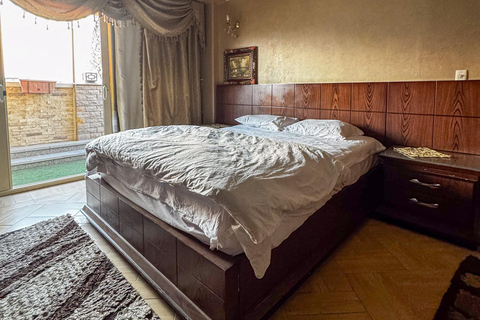 Marsa Alam: Cairo 2-Day Tour with Luxury Pyramids View Stay Day 1 Pyramids & GُEM Day 2 Memphis, Saqqara & Old Cairo