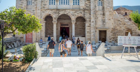 Paros & Antiparos: Full-Day Coach Tour Guided in English