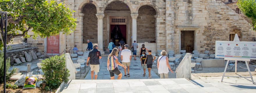 Tour guidato di un giorno alla scoperta di Paros e Antiparos in inglese