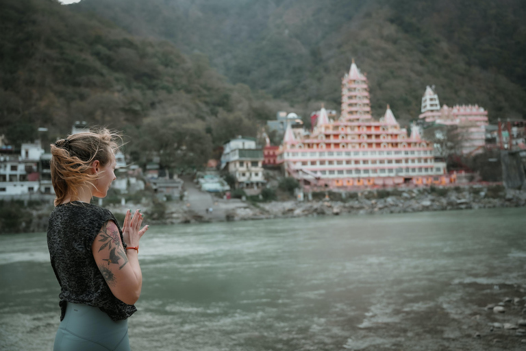 Vanuit Delhi: privédagtocht naar Rishikesh en Haridwar met de autoPrivédagtocht Rishikesh en Haridwar met de auto in 16 uur