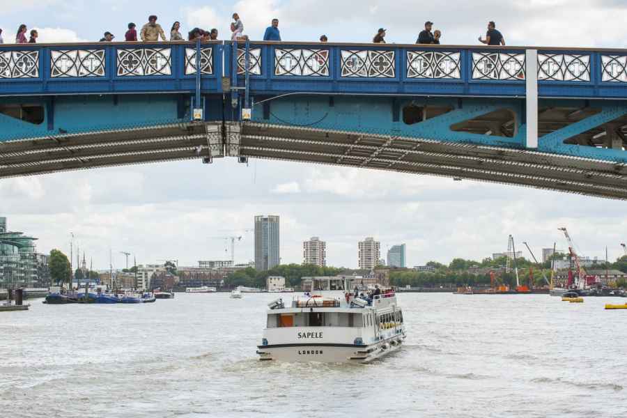 London: Themse-Bootsfahrt von Westminster zur Tower Bridge