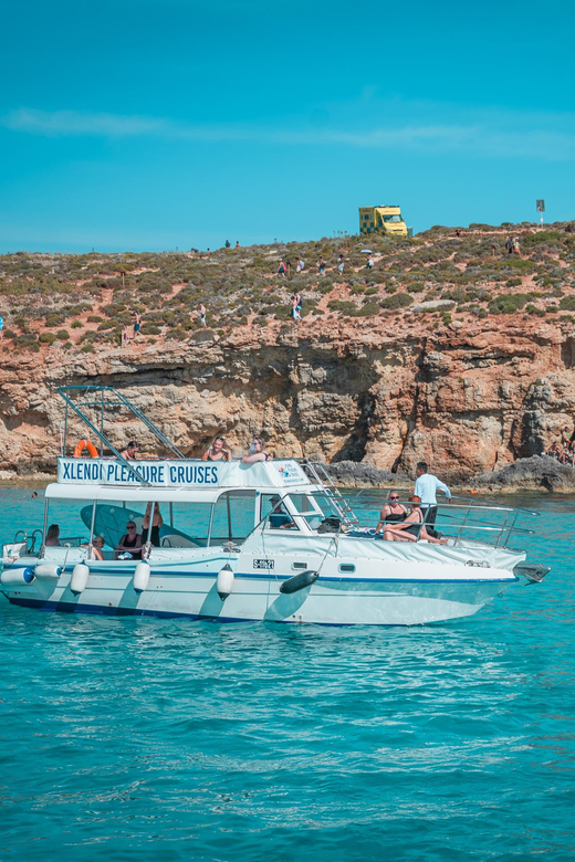 De Gozo: Em torno de Comino, Lagoa Azul, Lagoa de Cristal e Cavernas