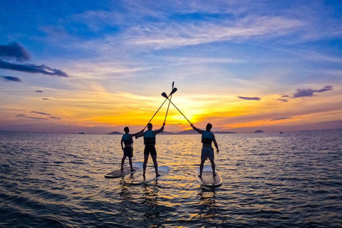 Mad Monkey Hoi An: SUP Tour Sunset Tour mit Bier