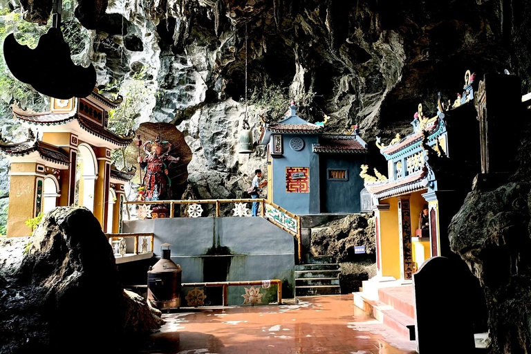 Hanoi: Trang An UNESCO, Mua Cave, Hoa Lu or Dich Long Pagoda GROUP: Hoa Lu, Trang An UNESCO BOAT, Mua Cave, Buffet, Cycle