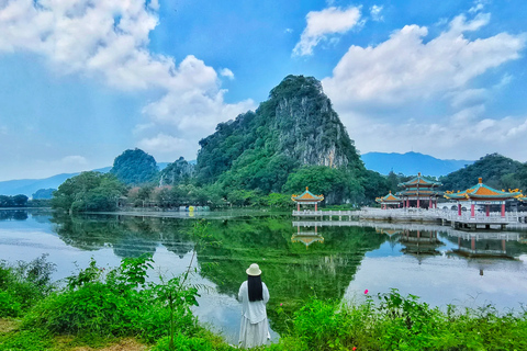 From Guangzhou: Zhaoqing Culture Trip with Lunch & Boat Ride