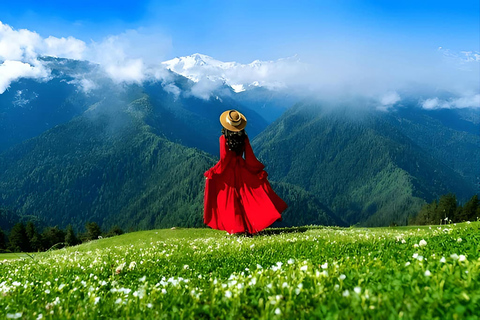From Tbilisi: Kazbegi Mountain Tour with Professional Guide