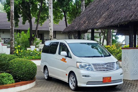 Zanzibar: Transfer van Nungwi Hotels naar Stone Town/vliegveld.