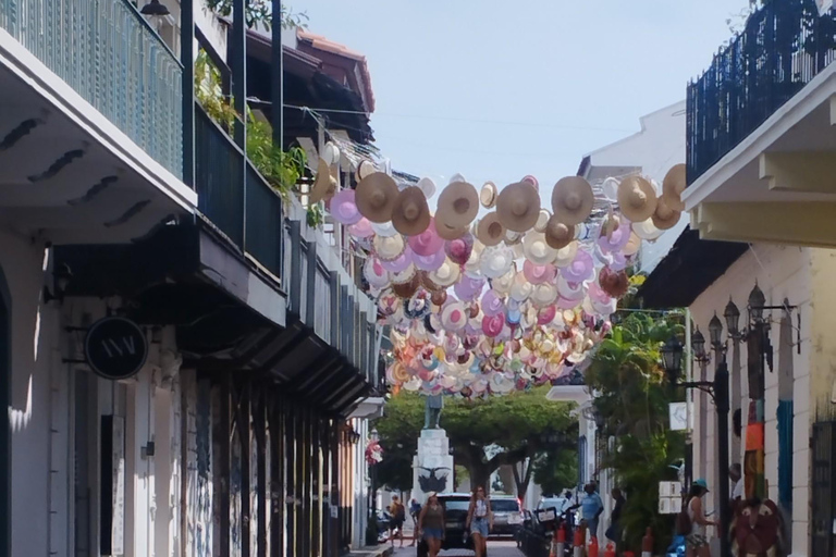 Panama Canal & City Tour