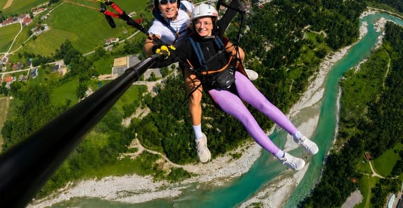 Golte: Paragliding-Tandemflug mit optionaler Abholung vor Ort